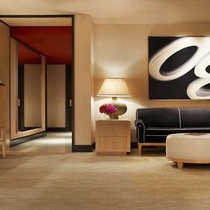 Quarto com cama grande